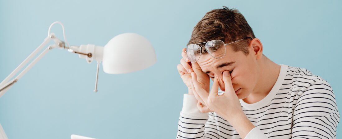 Eye Strain from Computer Screens: Simple Ways to Protect Your Eyes