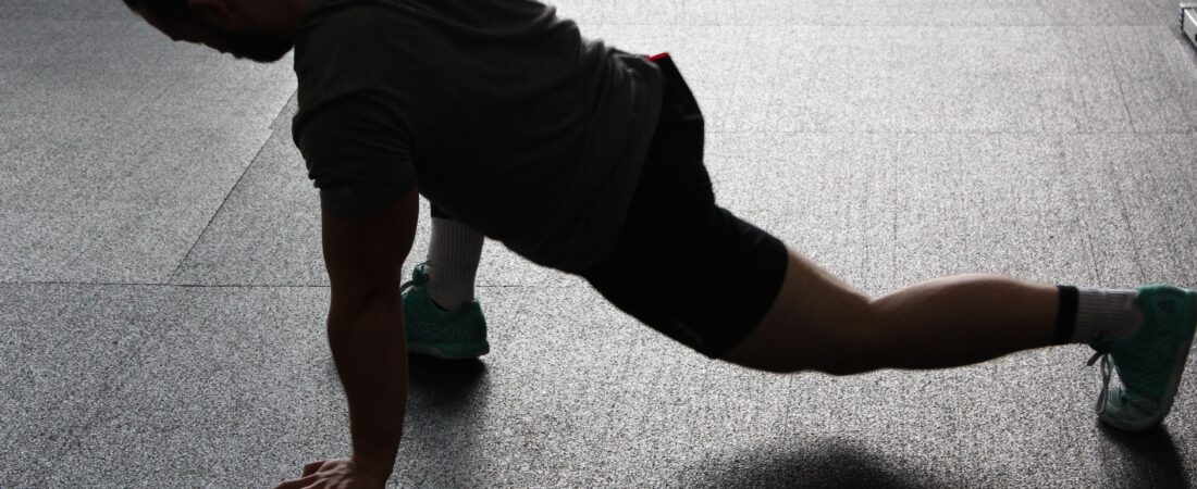 Static vs Dynamic Stretching: What’s the Difference?