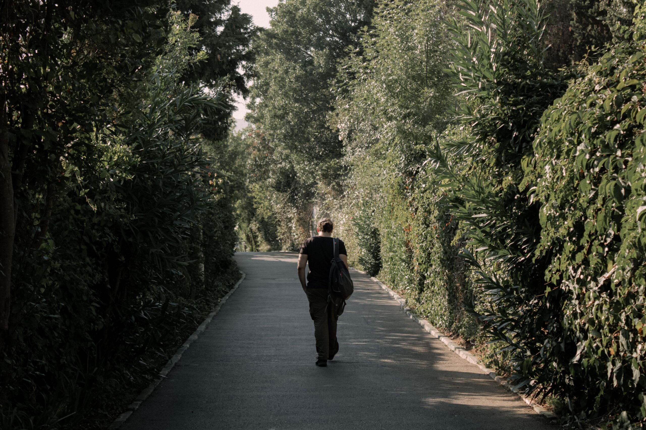 Evening Walk Benefits: A Simple Way to Unwind After Work