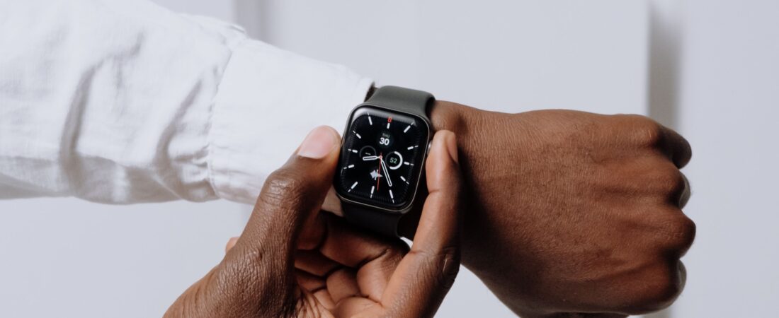 Best Smartwatches for Walking (2026): Top Picks for Fitness, Health & Everyday Use