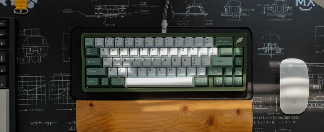 Best Ergonomic Keyboards (2026): Top Picks for Comfort & Productivity