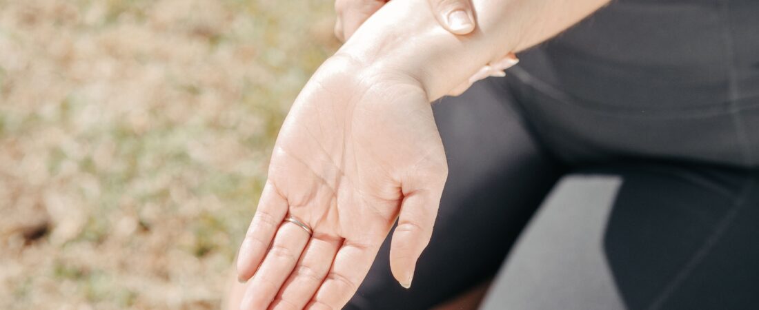 Wrist Stretches: Benefits, How to Do Them and Common Mistakes