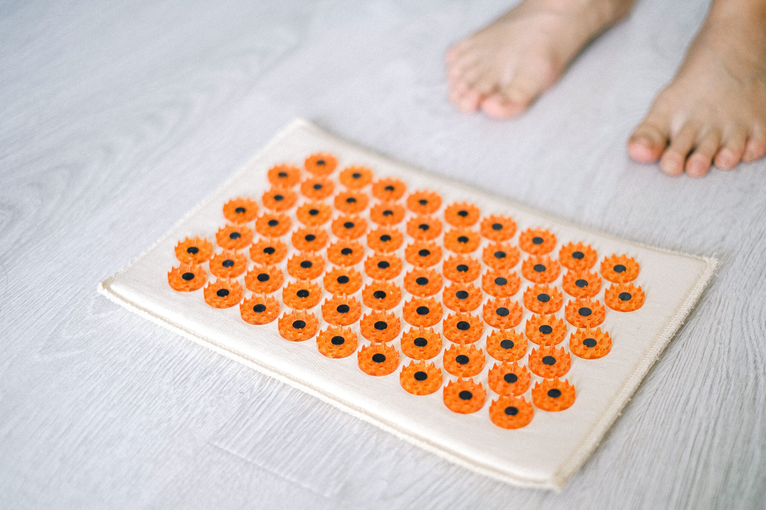 Best Acupressure Mats (2026): Top Picks for Relaxation, Recovery & Everyday Use