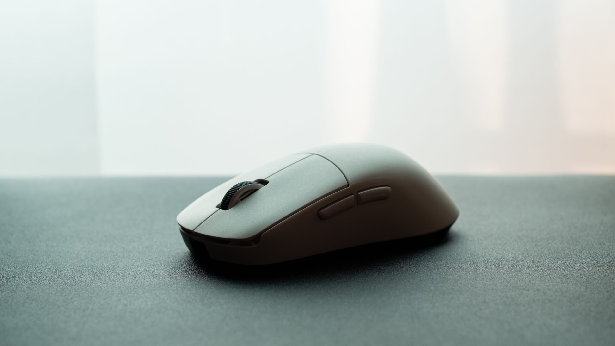 Best Vertical Mice (2026): Top Picks for Comfort & Everyday Productivity